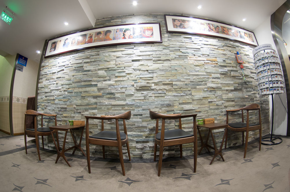 Nostalgia Hotel Beijing Guozijian Ghost Street - Near Beijing Lama Temple, Beihai Park, Jingshan Park, Drum Tower, Houhai Bar Street, Tian'Anmen Square, Located In Beijing Traditional Hutongs, 5 Minutes Away From Beixinqiao Metro Station Екстериор снимка